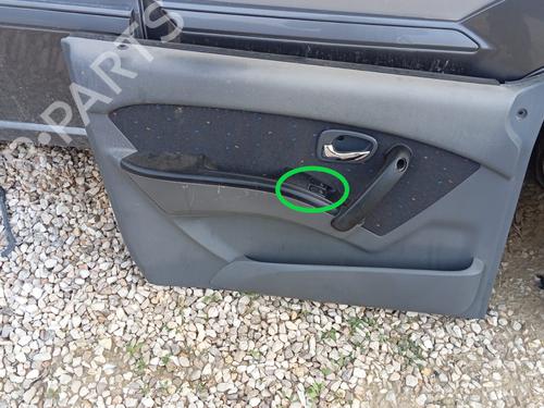 Fensterheberschalter links vorne für HYUNDAI ATOS (MX) 1.0 i (58 hp) 25296164
