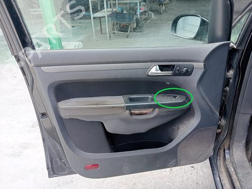 Used Left front window switch VW TOURAN (1T1, 1T2) 1.9 TDI (105 hp) 17965192