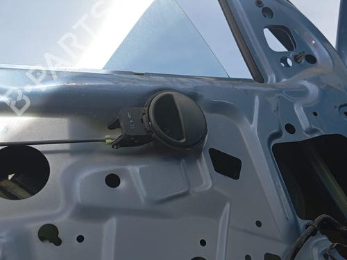 Venstre foran invendig håndtak DAEWOO KALOS (KLAS) 1.2 (72 hp) 23074555