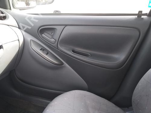 Puxador interior frente direito TOYOTA YARIS (_P1_) 1.0 (SCP10_) (68 hp) 16237498