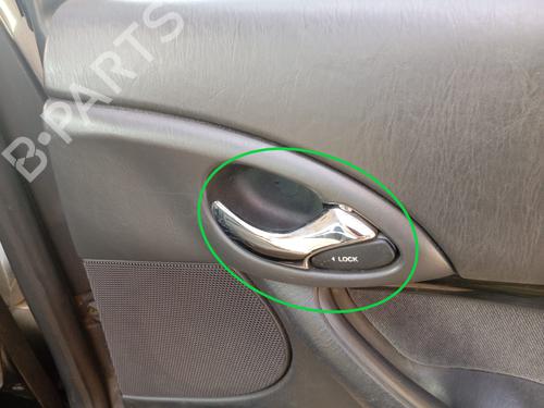 Poignée intérieure arrière droite FORD FOCUS I Saloon (DFW) 1.6 16V (100 hp) 28296451