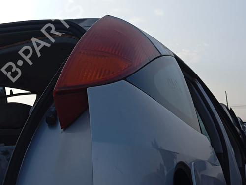 Used Right taillight FORD FOCUS I Saloon (DFW) 1.6 16V (100 hp) 17064451