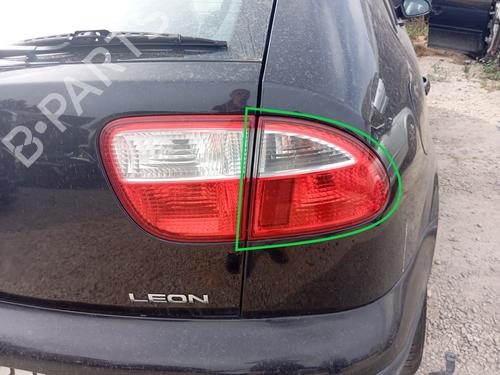Used Right taillight SEAT LEON (1M1) 1.6 16 V (105 hp) 26955337