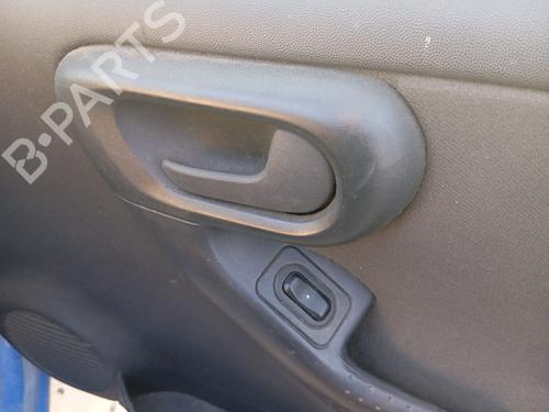 Høyre Foran elrute bryter OPEL CORSA C (X01) 1.2 (F08, F68) (75 hp) 22348157