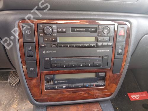 Used Radio VW PASSAT B5.5 (3B3) 1.9 TDI (130 hp) 20717590