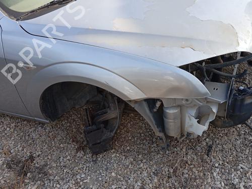 Used Right front fenders FORD MONDEO III Saloon (B4Y) 2.0 TDCi (130 hp) 12275174