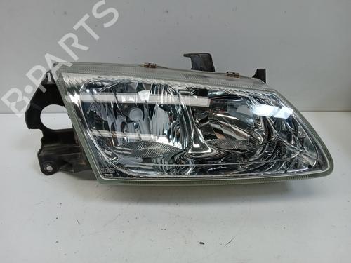 Used Right headlight NISSAN ALMERA II (N16) 2.2 Di (110 hp) 31280137