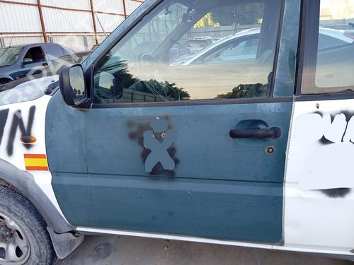 Used Front left lock NISSAN TERRANO II (R20) [1992-2007]  23224021