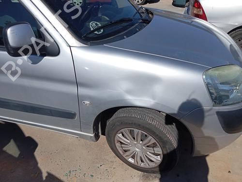 Used Right front fenders CITROËN BERLINGO / BERLINGO FIRST Box Body/MPV (M_) 2.0 HDI 90 (MBRHY, MCRHY) (90 hp) 31064854