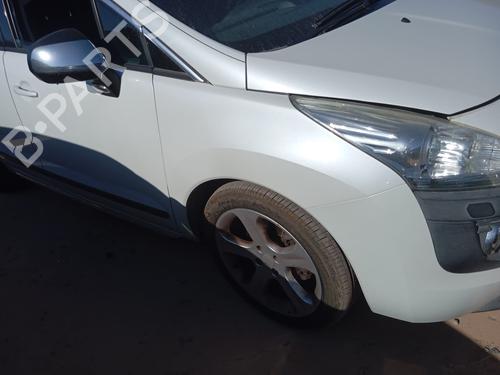 Guarda-lamas direito PEUGEOT 3008 I MPV (0U_) [2009-2017]  30712824