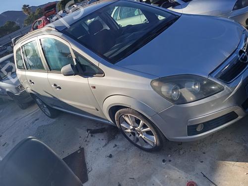 Left headlight OPEL ZAFIRA / ZAFIRA FAMILY B (A05) 1.9 CDTI (M75) | BP32342262C28