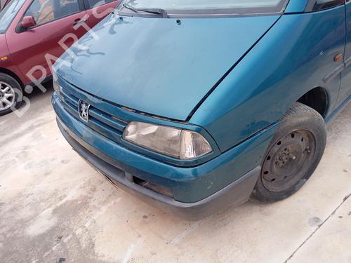 Used Left front indicator PEUGEOT 206 CC (2D) [2000-2008]  23224168