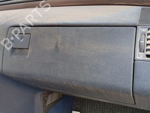 Used Glove box MERCEDES-BENZ C-CLASS (W202) C 200 (202.020) (136 hp) 12277444