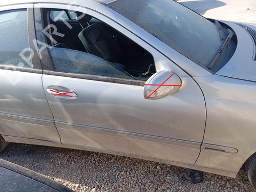 Used Right front door MERCEDES-BENZ C-CLASS (W203) [2000-2007]  29316477