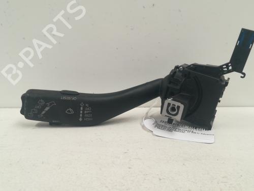 Used Steering column stalk VW GOLF VI (5K1) 2.0 TDI (110 hp) 12604131