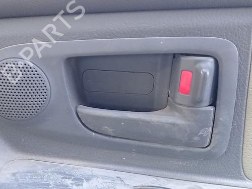 Used Front right interior door handle KIA CERATO I Saloon (LD) 2.0 CRDi (112 hp) 21574959
