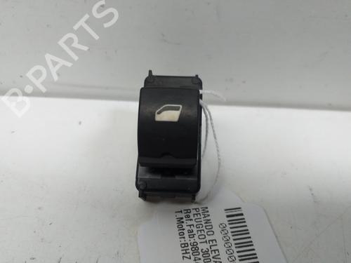 Used Right front window switch PEUGEOT 3008 II SUV (MC_, MR_, MJ_, M4_) 1.6 BlueHDi 120 (120 hp) 25156325