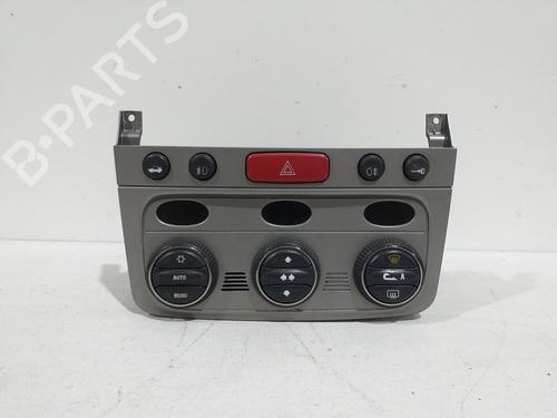 AC Styreenhet / Manøvreringsenhet ALFA ROMEO 147 (937_) 1.6 16V T.SPARK ECO (937.AXA1A, 937.BXA1A) (105 hp) 16351248