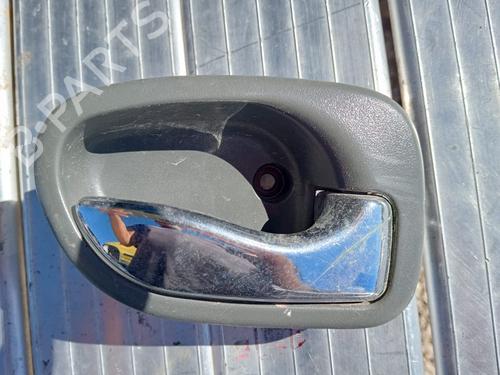 Used Front right interior door handle HYUNDAI ATOS (MX) 1.0 i (58 hp) 12293025