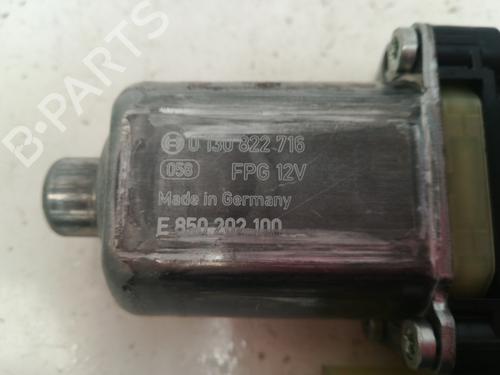 Left front window motor AUDI A3 Sportback (8VA, 8VF) 30 TDI | BP9360264E21