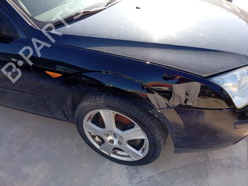 Used Right front fenders Right front fenders FORD MONDEO III Saloon (B4Y) 1.8 16V (125 hp) 33207935 33207935