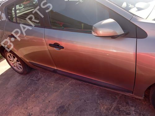 Højre fortil lås RENAULT MEGANE III Hatchback (BZ0/1_, B3_) 1.5 dCi (86 hp) 23885331