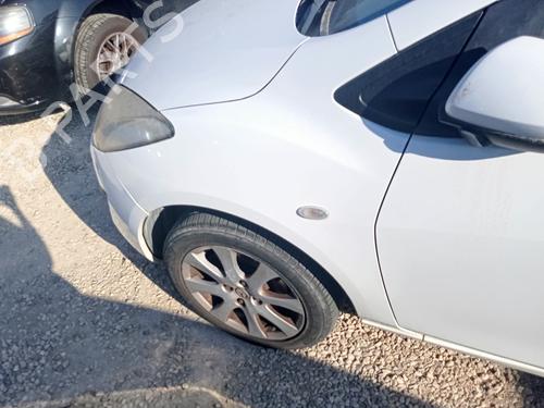 Used Left front fenders MAZDA 2 (DE_, DH_) 1.3 (DE3FS) (75 hp) 28812205
