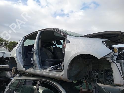 Used Right front fenders RENAULT CLIO III (BR0/1, CR0/1) 1.2 16V (BR0R, BR1D, BR1L, CR0R) (65 hp) 17049958