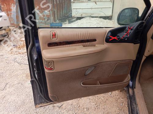 Venstre frontpanel CHRYSLER VOYAGER / GRAND VOYAGER III (GS_, NS_) 2.5 TD (116 hp) 29424191