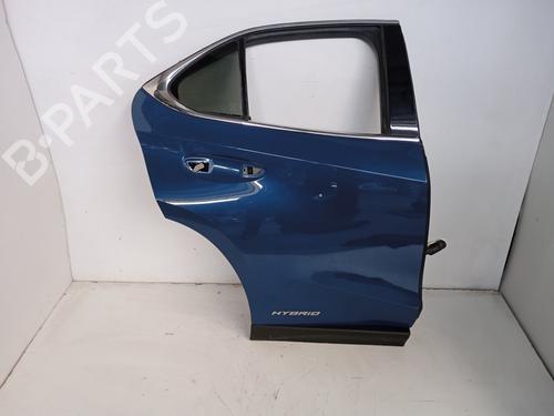 right-rear-door-lexus-ux-_aa1_-_ah1_-_ma1_-2018-26122111 main image