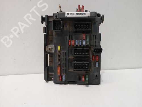 Used Fuse box Fuse box PEUGEOT 307 Break (3E) [2002-2009] 34471394 34471394