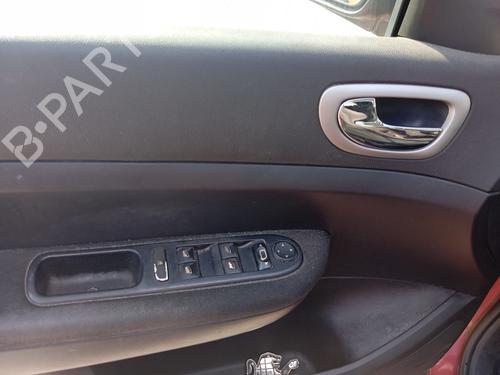 Venstre foran invendig håndtak PEUGEOT 307 (3A/C) 1.6 16V (109 hp) 25334615