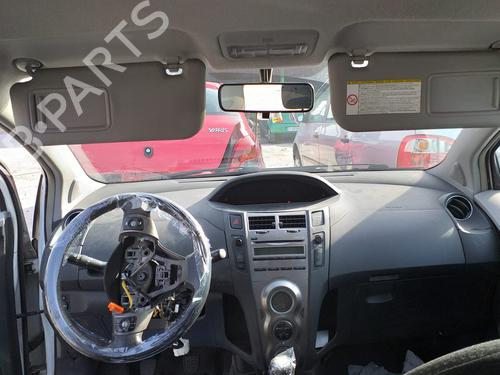 Used Right sun visor TOYOTA YARIS (_P9_) 1.33 VVT-i (NSP90_, NSP90R) (99 hp) 12285751