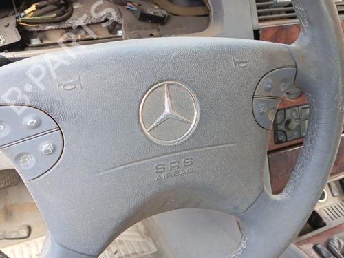 Used Driver airbag MERCEDES-BENZ E-CLASS (W210) E 220 CDI (210.006) (143 hp) 12282839