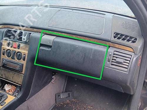 Used Glove box MERCEDES-BENZ E-CLASS (W210) E 300 D (210.020) (136 hp) 19340485