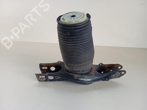 Used Right rear shock absorber Right rear shock absorber MERCEDES-BENZ E-CLASS T-Model (S212) E 350 CDI (212.225) (231 hp) 36502618 36502618