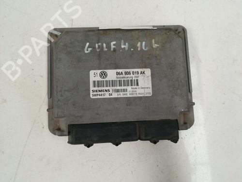 Used Engine control unit (ECU) VW POLO (9N_, 9A_) 1.2 12V (64 hp) 9348914