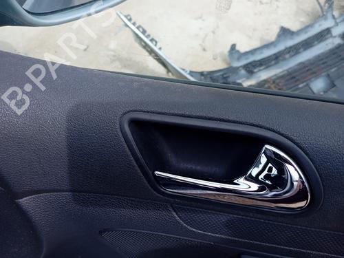 Used Front right interior door handle VW GOLF V (1K1) [2003-2010]  25493604