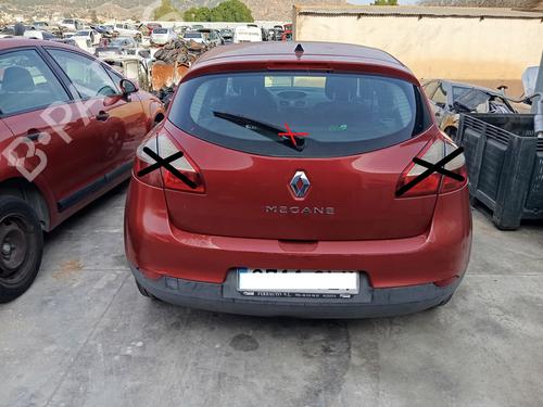 tailgate-renault-megane-iii-hatchback-bz01_-b3_-2008-32266171 main image