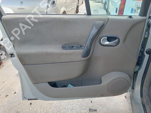 Venstre foran invendig håndtak RENAULT SCÉNIC II (JM0/1_) [2003-2010]  25851705
