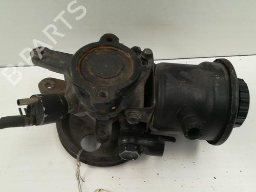 Used Steering pump TOYOTA AVENSIS (_T22_) [1997-2003]  9583598