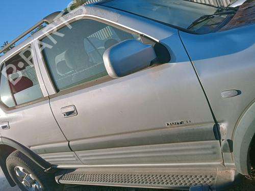 Høyre foran utvendig håndtak OPEL FRONTERA B (U99) 2.2 DTI (6B_ZC, 6B_VF, 6B_66, 6B_76) (116 hp) 25286635