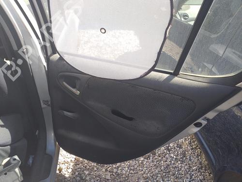 Høyre bak invendig håndtak TOYOTA YARIS (_P1_) 1.3 (SCP12_, SCP13_, SCP12R, SCP13R) (87 hp) 16234005