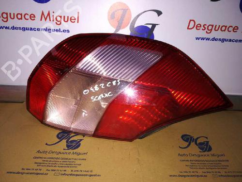 Used Left taillight RENAULT SCÉNIC II (JM0/1_) [2003-2010]  9352663