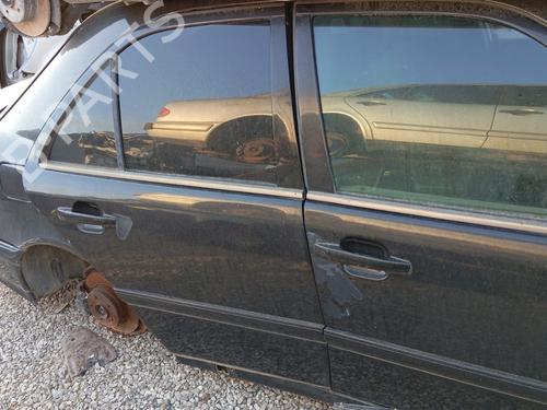 Used Front right lock MERCEDES-BENZ C-CLASS (W202) [1993-2000]  24447619