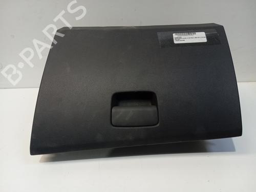 Used Glove box MERCEDES-BENZ A-CLASS (W176) A 200 CDI / d (176.008) (136 hp) 9357601