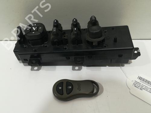 Used Left front window switch Left front window switch 16235736 16235736