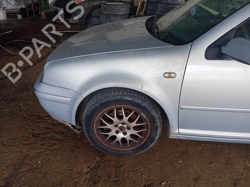 Voorscherm links VW GOLF IV (1J1) [1997-2008]  26550377