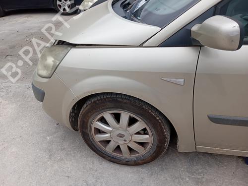 Used Left front fenders RENAULT GRAND SCÉNIC II (JM0/1_) [2004-2009]  25848779