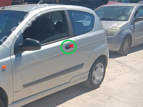 Used Front left exterior door handle DAEWOO KALOS (KLAS) 1.2 (72 hp) 23072975